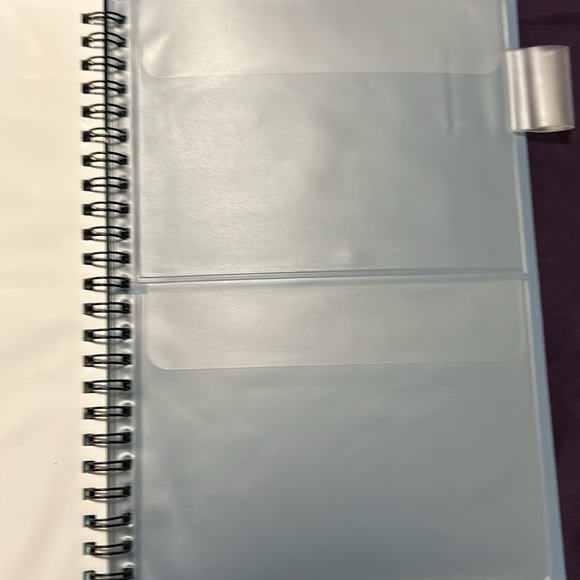 Smart notebook, pen, and cleaning cloth not included - Picture 6 of 6